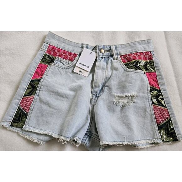 Desigual Pink Black Embroidered Design Jean‎ Shorts Women's Sz 4 Boho Hippie NWT - Picture 1 of 9